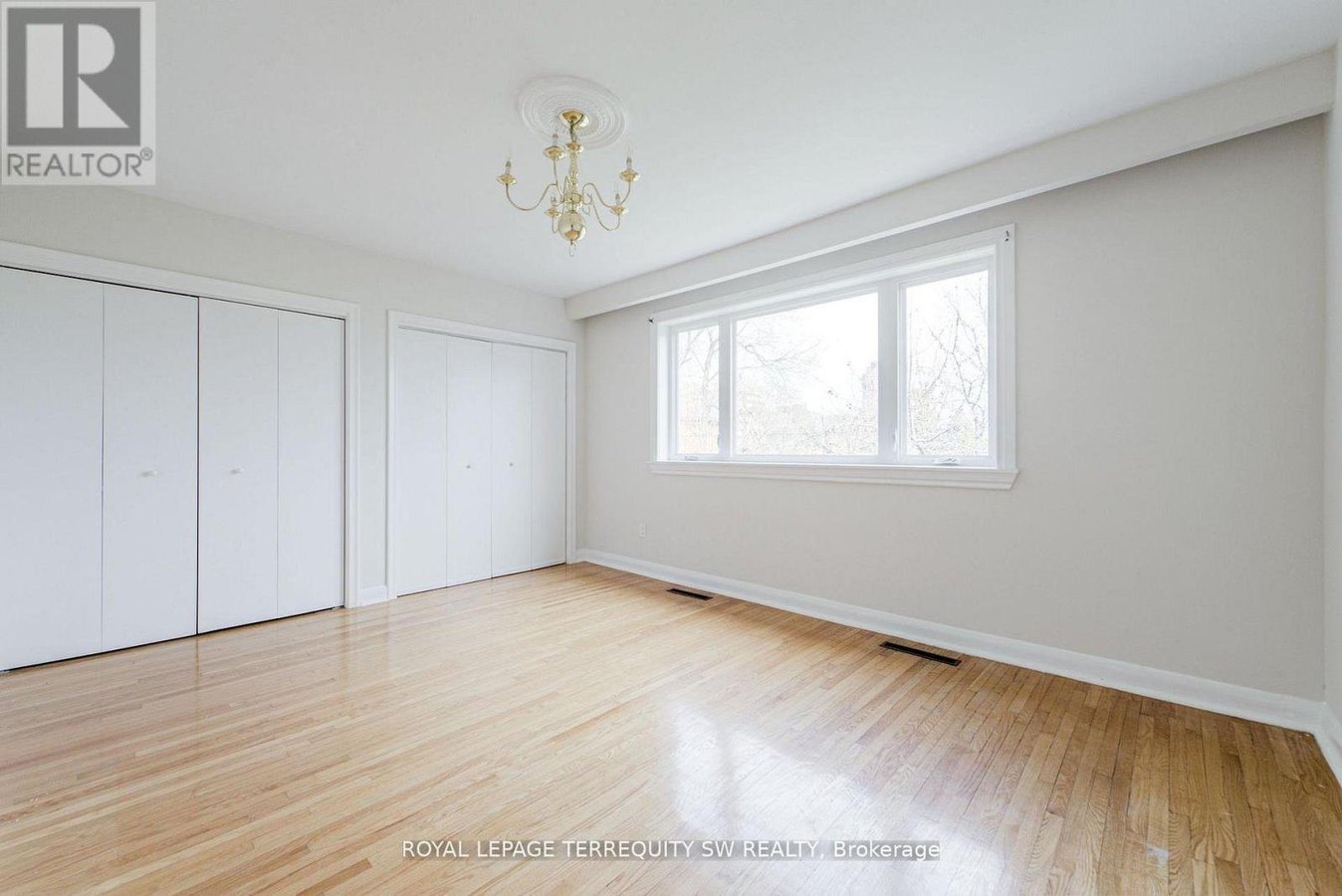 35 EUPHRASIA DRIVE - Photo 31