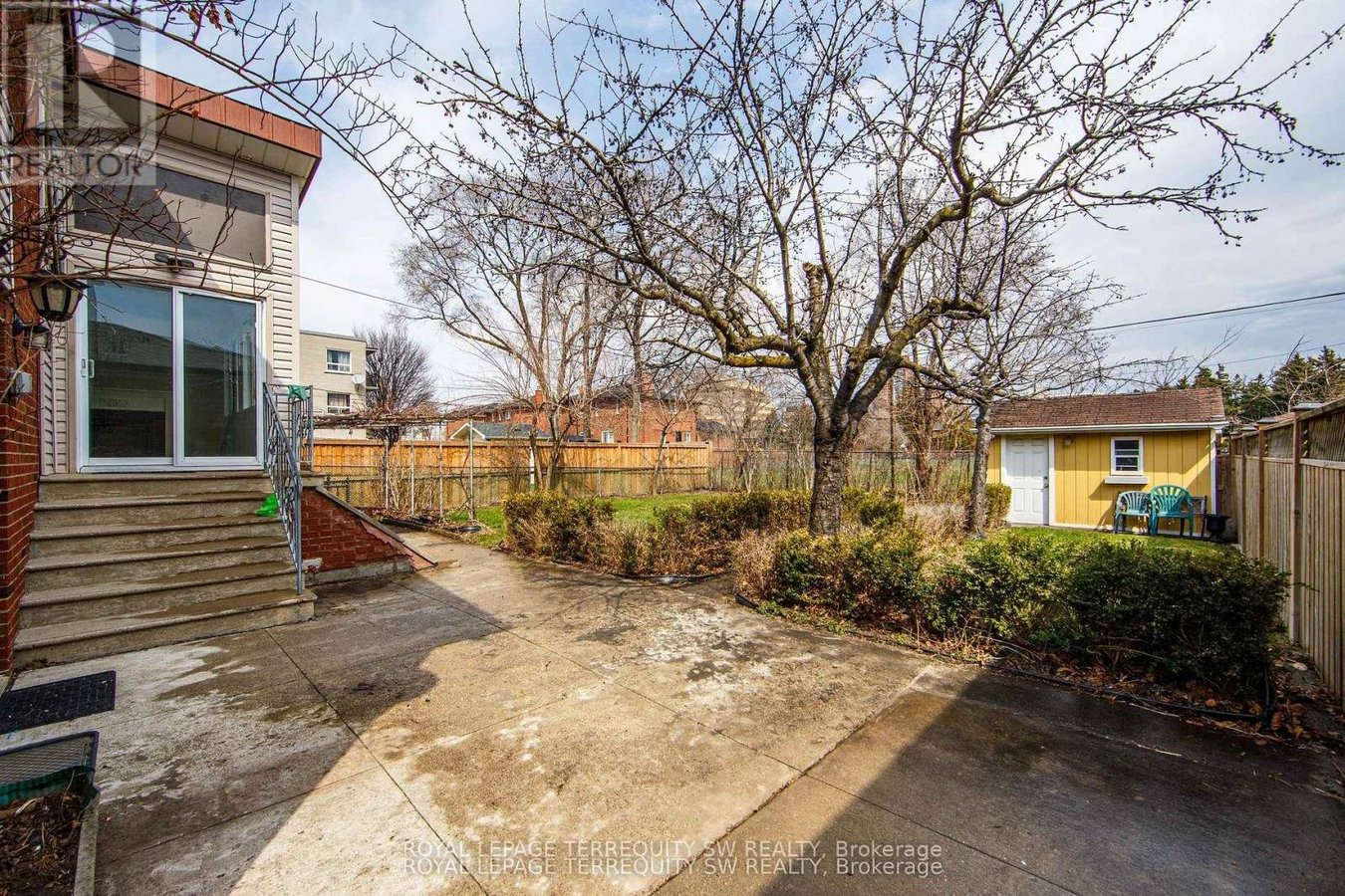 35 EUPHRASIA DRIVE - Photo 32