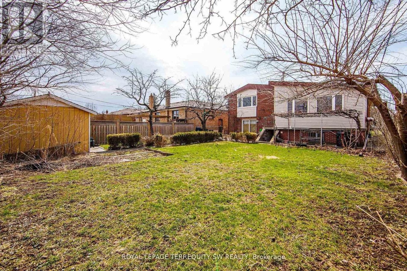 35 EUPHRASIA DRIVE - Photo 37