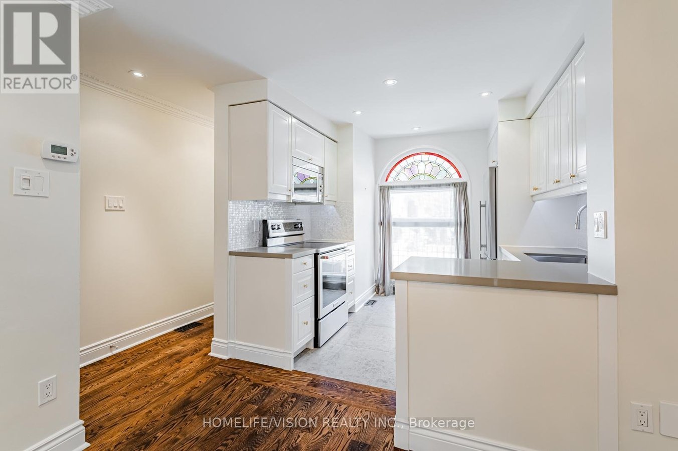 31 BELMONT STREET - Photo 4