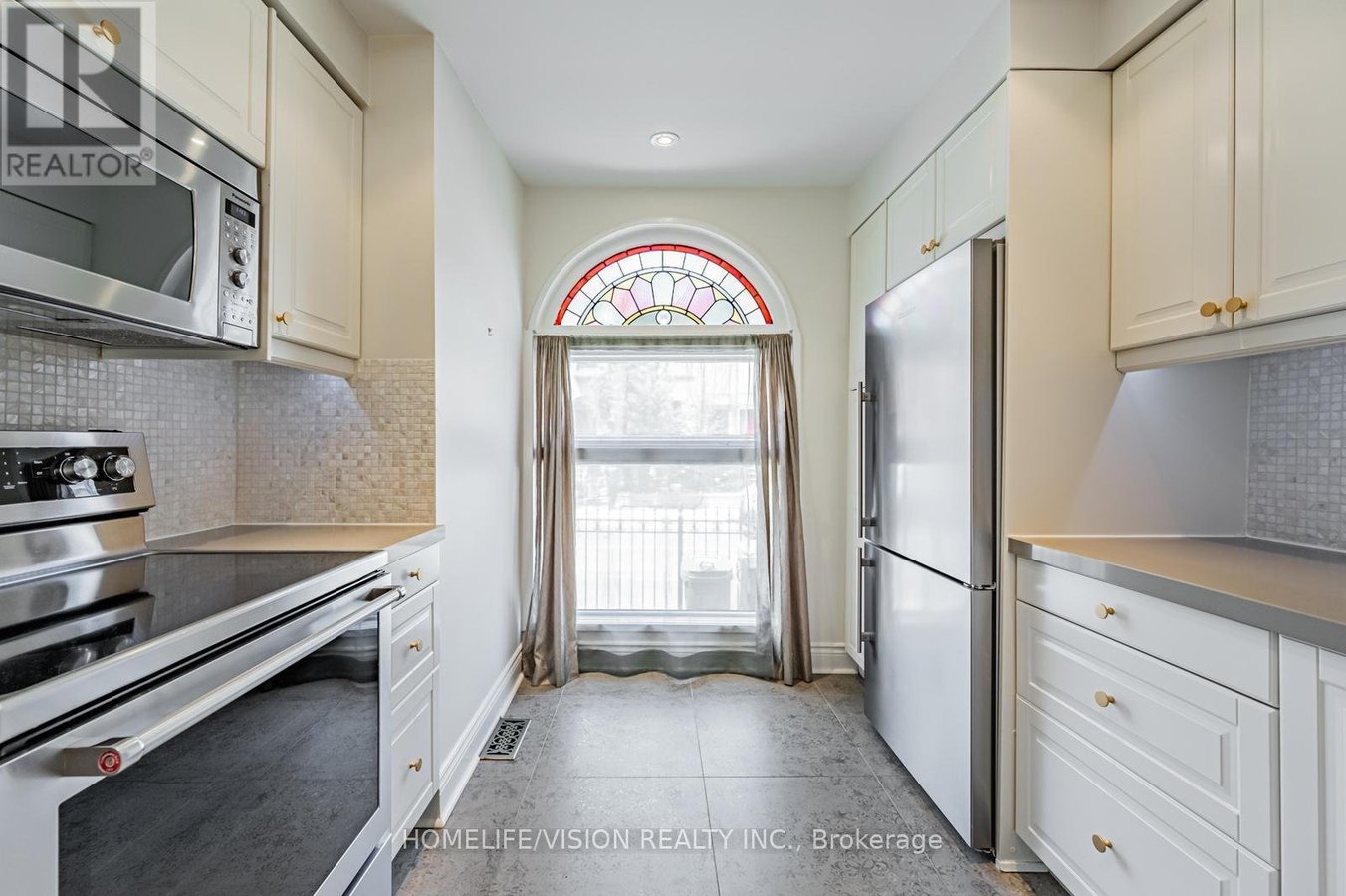 31 BELMONT STREET - Photo 5