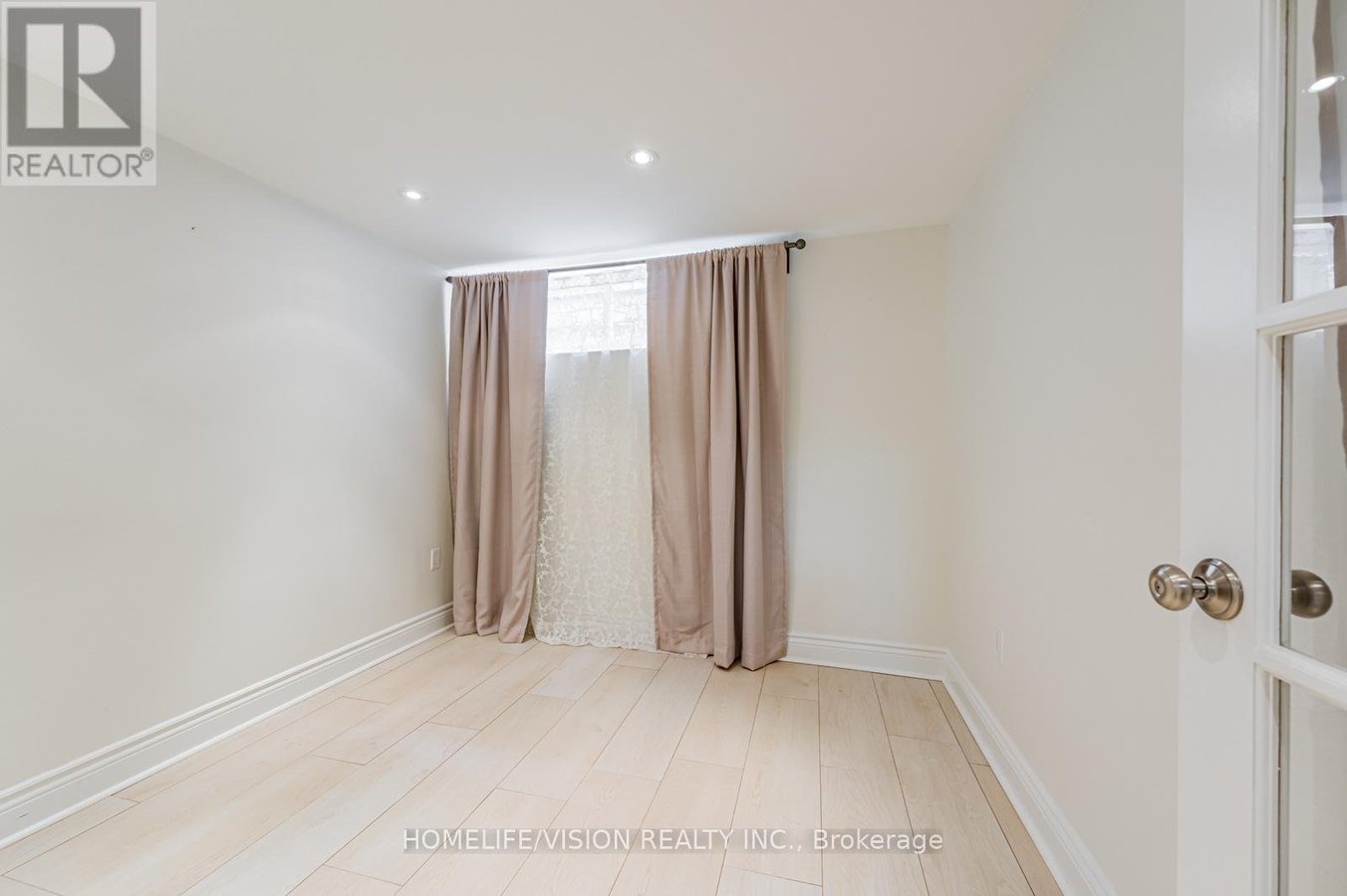 31 BELMONT STREET - Photo 20