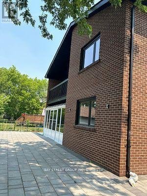 2086 PHARMACY AVENUE - Photo 2
