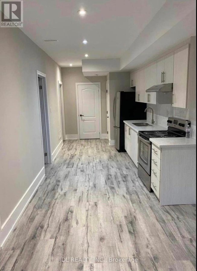 BASEMENT - 105B PITT AVE. AVENUE - Photo 5