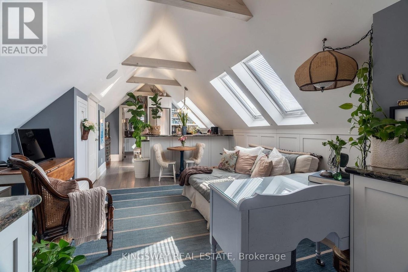 166 HIGH PARK AVENUE - Photo 32