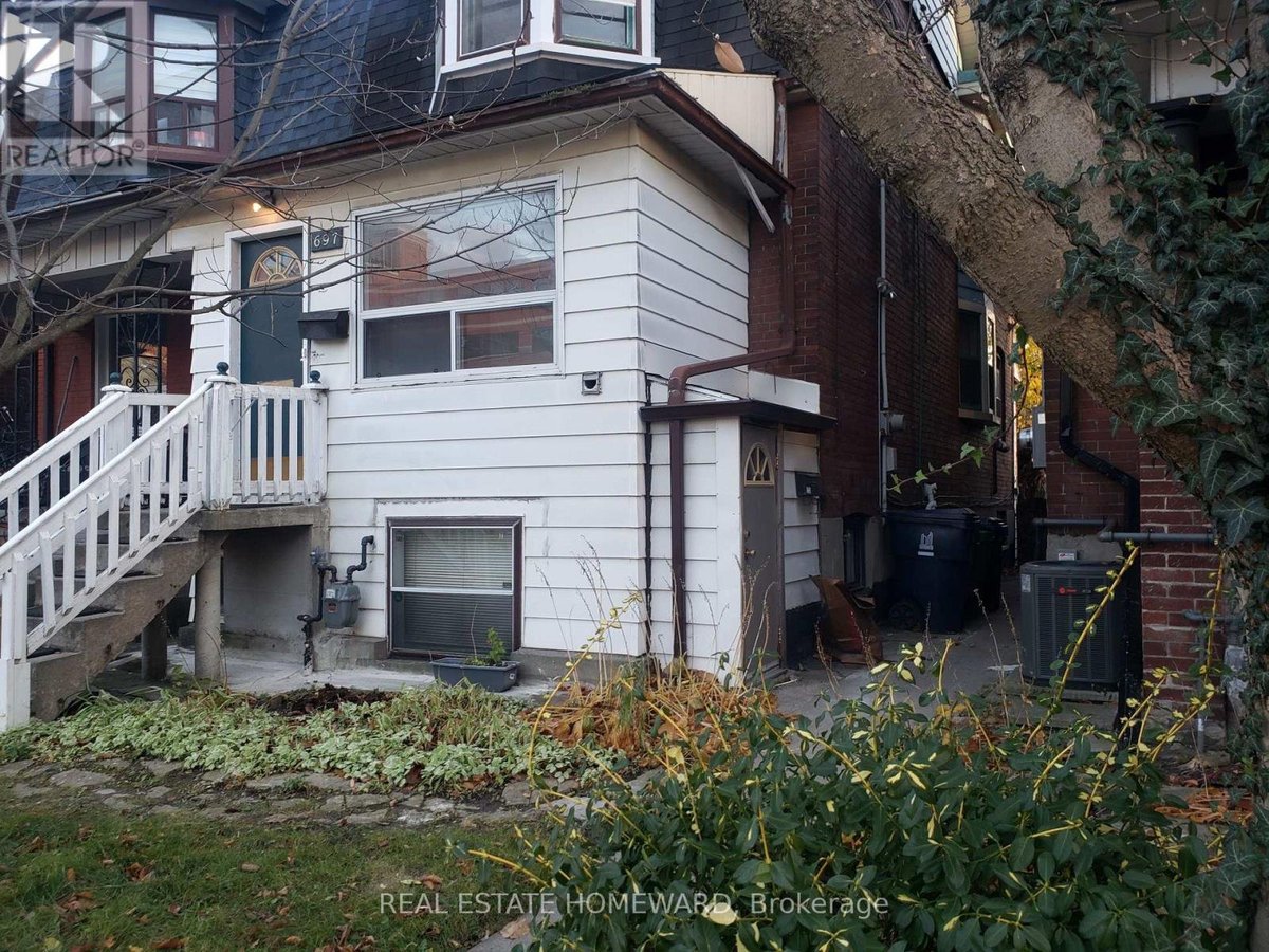3 - 697 DUPONT STREET - Photo 1