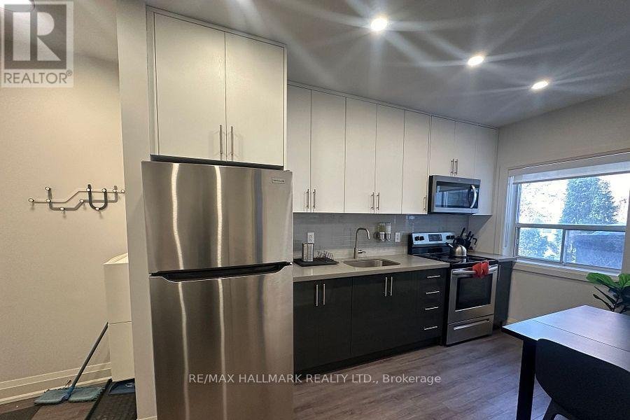 4 - 595 ST CLAIR AVENUE W - Photo 8