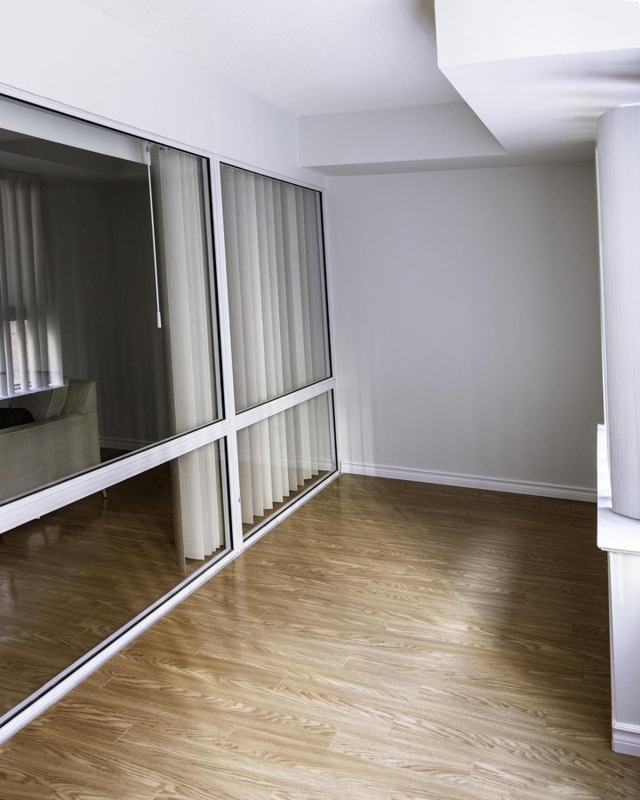 717 Bay Street - Photo 4