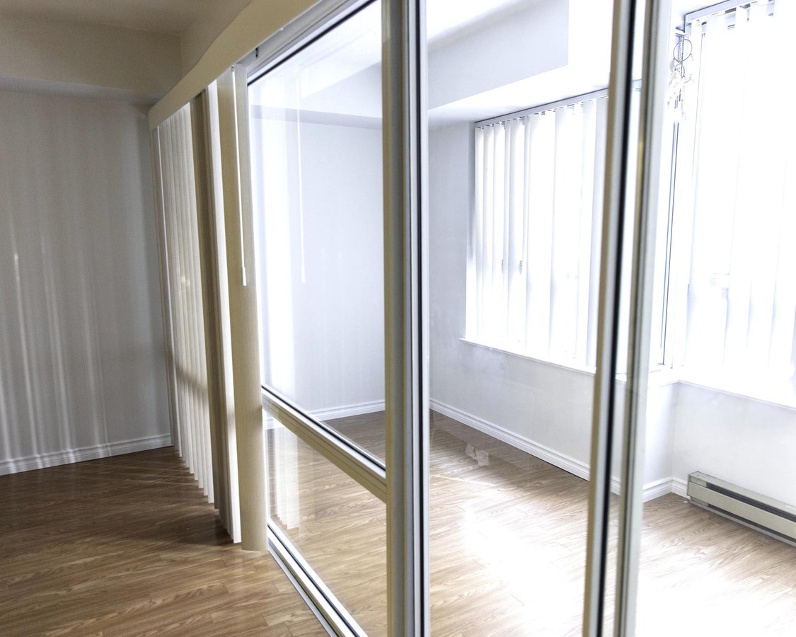 717 Bay Street - Photo 3