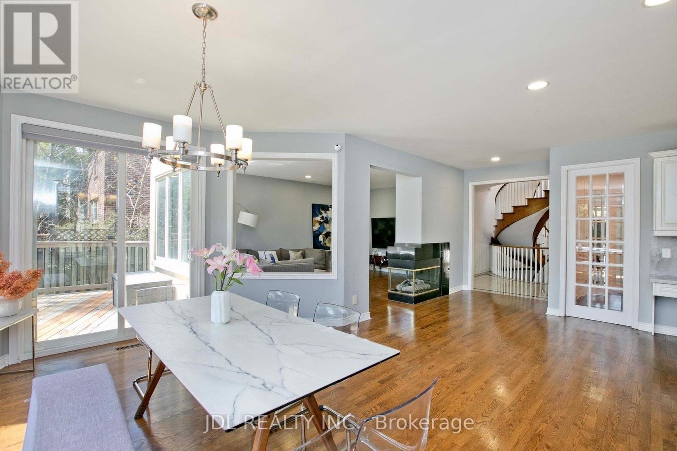 53 ALDERSHOT CRESCENT - Photo 9
