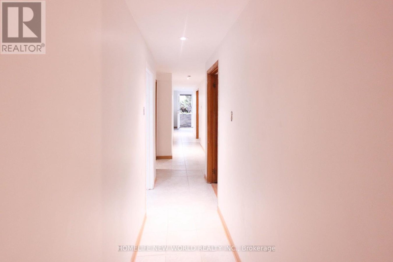 LOWER LEVEL - 135 PINEWAY BOULEVARD - Photo 2