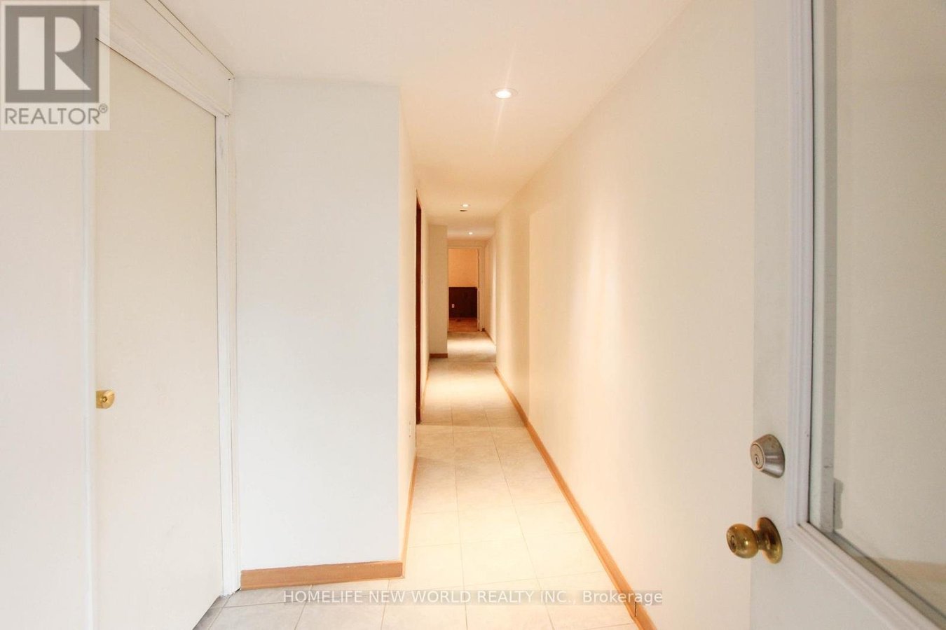 LOWER LEVEL - 135 PINEWAY BOULEVARD - Photo 3