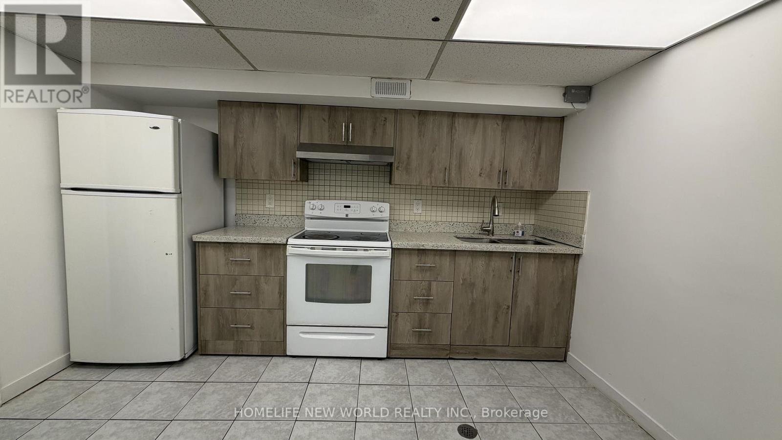 LOWER LEVEL - 135 PINEWAY BOULEVARD - Photo 16