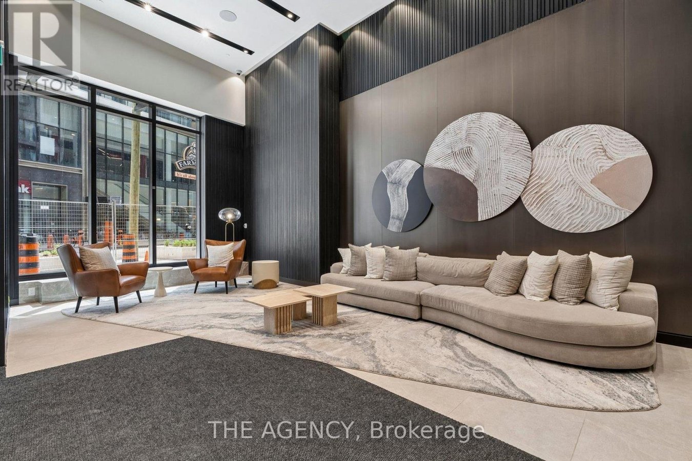 PH03 - 20 SOUDAN AVENUE - Photo 3