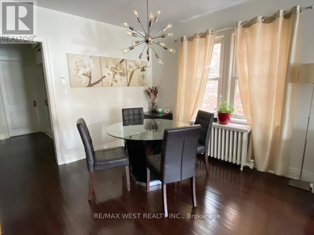 MAIN FLOOR - 305 ST CLAIR AVENUE E - Photo 2