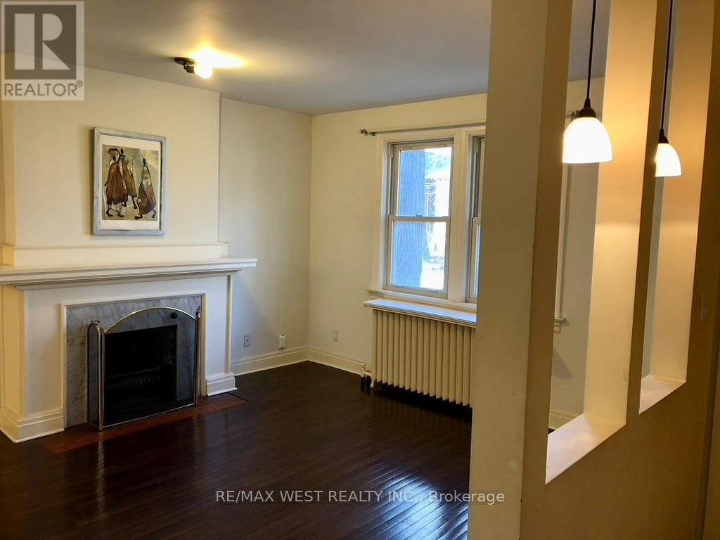 MAIN FLOOR - 305 ST CLAIR AVENUE E - Photo 4