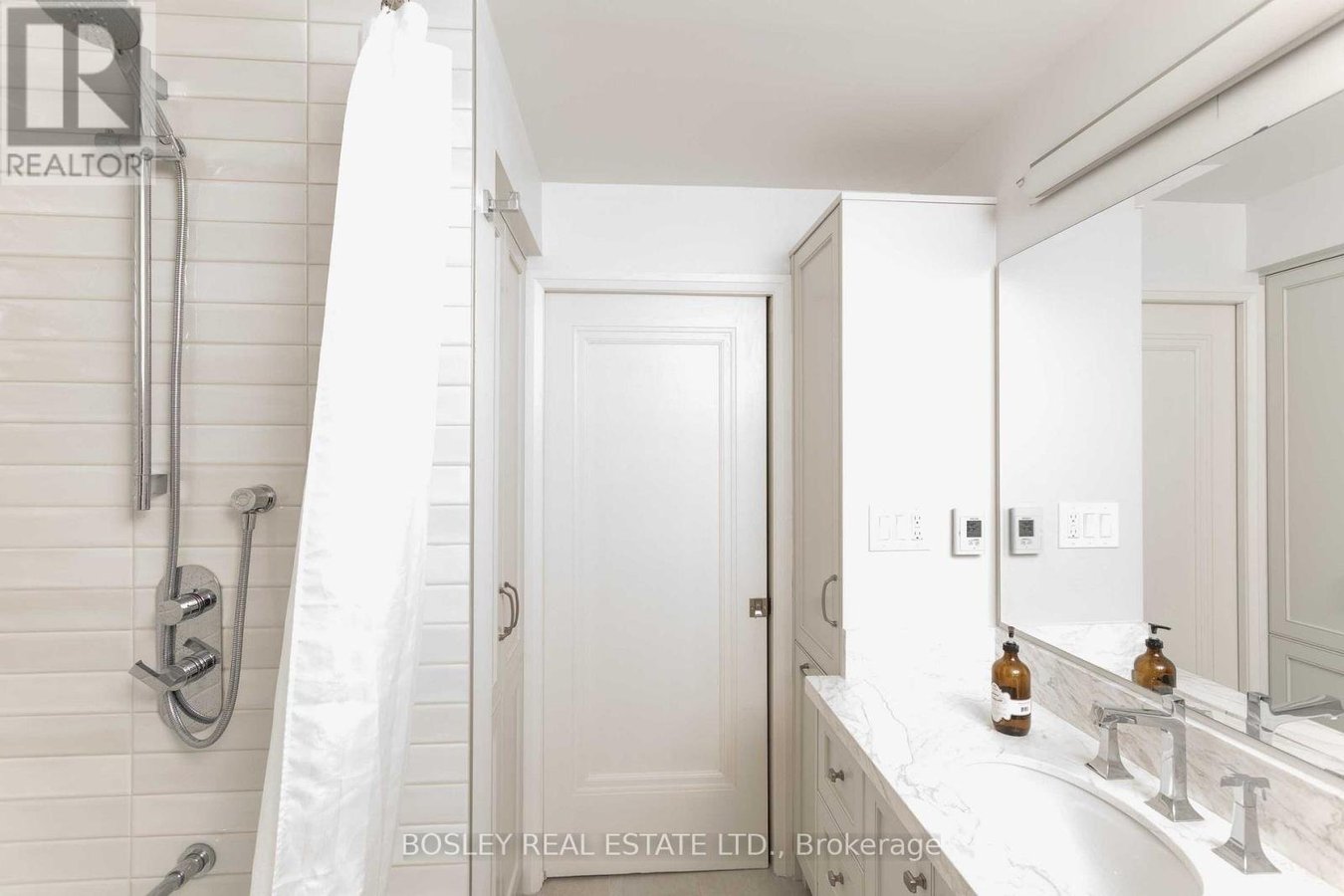 9 INDIAN VALLEY CRESCENT - Photo 18