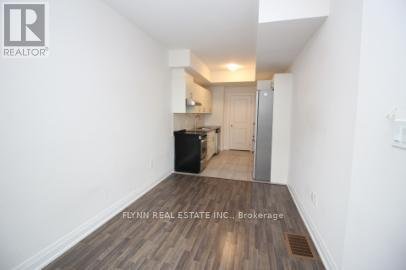1 - 33 CREEKBANK ROAD - Photo 3