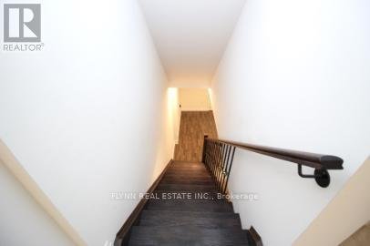 1 - 33 CREEKBANK ROAD - Photo 8