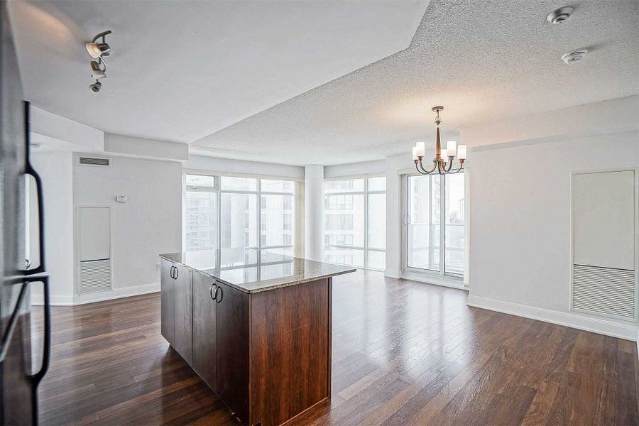 2181 Yonge Street - Photo 9