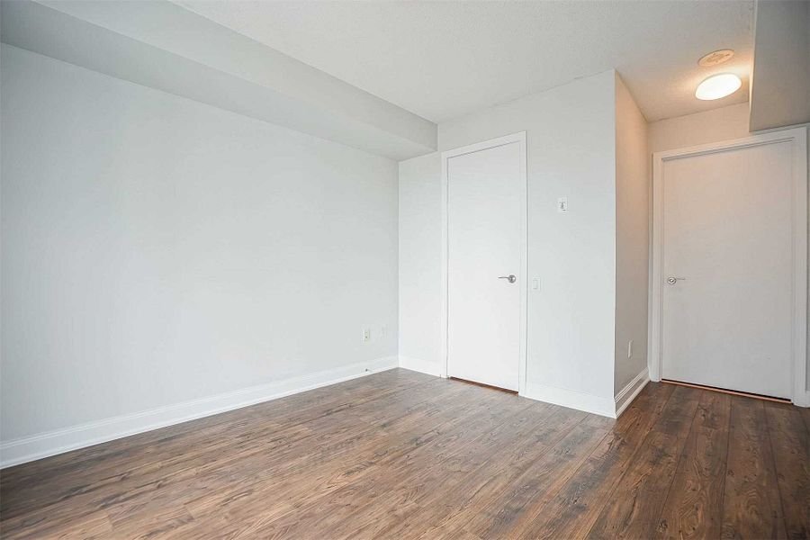 2181 Yonge Street - Photo 11