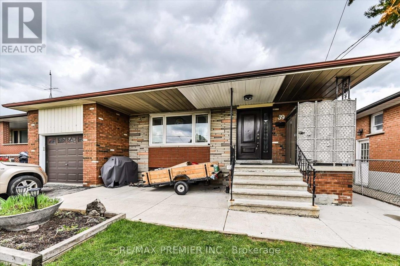 39 JOCADA ROAD - Photo 1