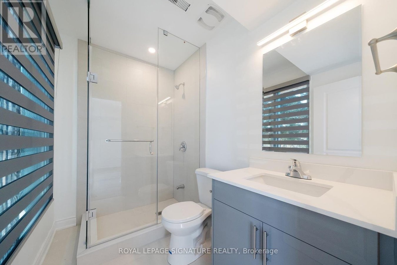 3 - 2052 PHARMACY AVENUE - Photo 7