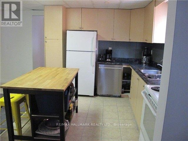 69 BRISTOL AVENUE - Photo 5