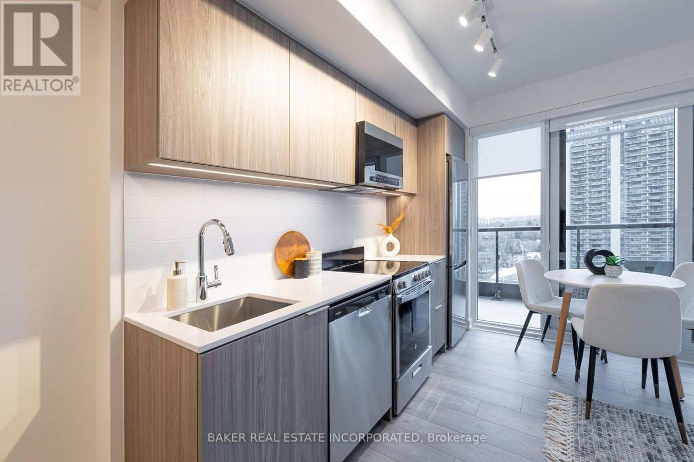 3710 - 223 REDPATH AVENUE - Photo 1