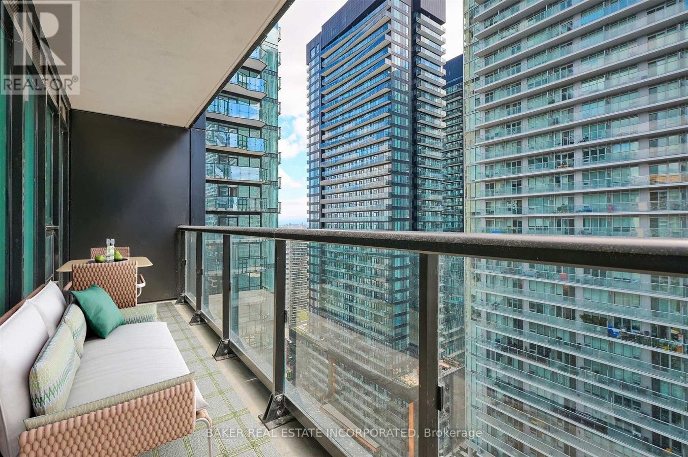 2402 - 223 REDPATH AVENUE - Photo 13