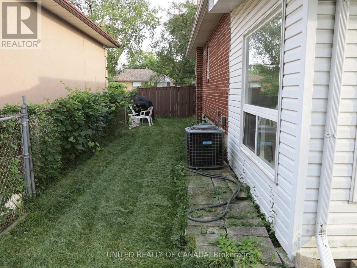 LOWER - 456 DREWRY AVENUE - Photo 4