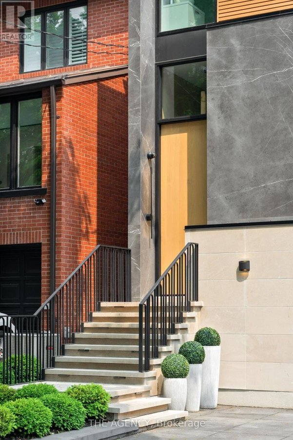 126 SHERWOOD AVENUE - Photo 2