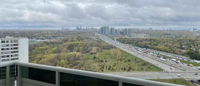 North York - Photo 4
