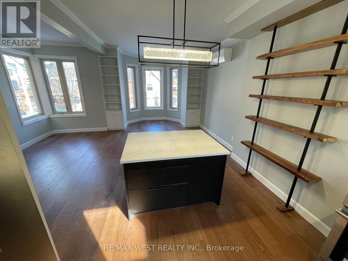 3 - 104 COWAN AVENUE - Photo 3