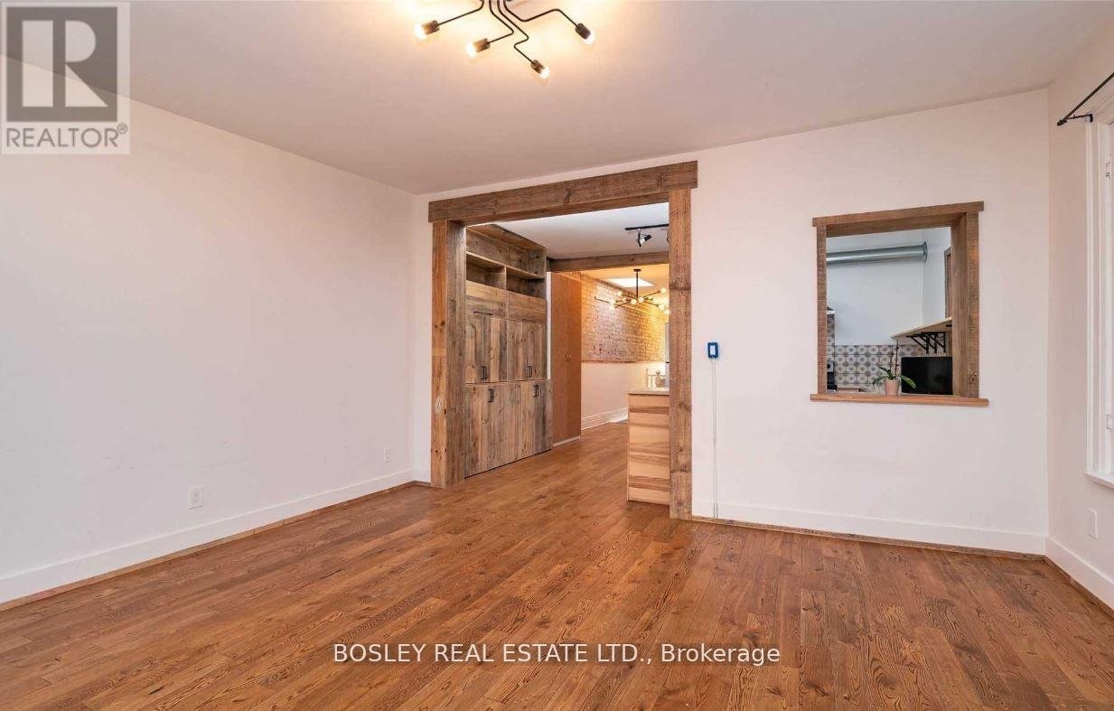 UPPER - 2994 DUNDAS STREET W - Photo 4