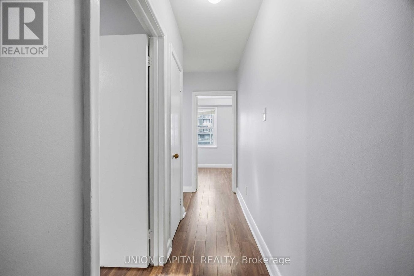 UPPER - 515 MARLEE AVENUE - Photo 3