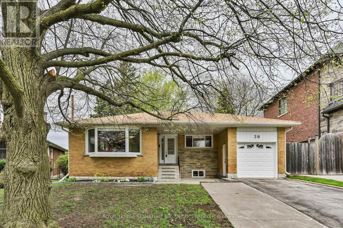 30 SHAUNAVON HEIGHTS CRESCENT - Photo 1