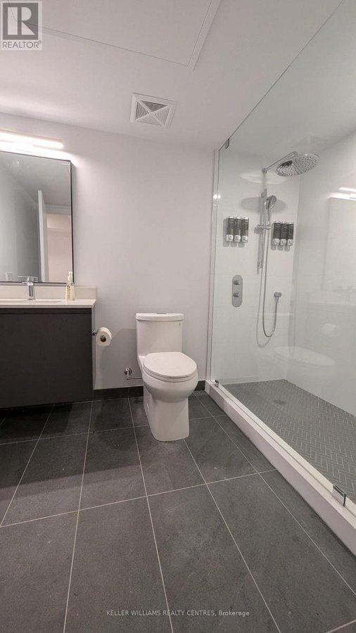 201 - 1720 BAYVIEW AVENUE - Photo 4