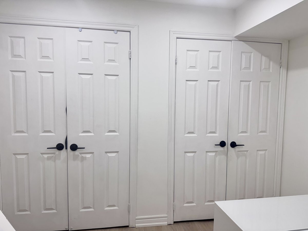 910 Saint Clarens Avenue - Photo 11