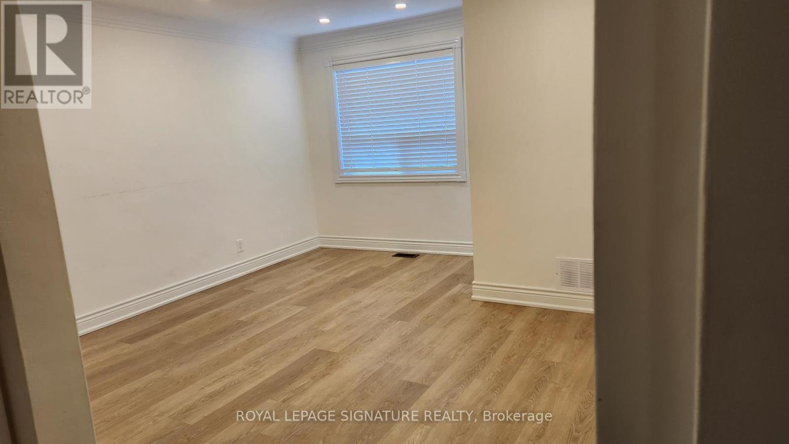 126 OLIVE AVENUE - Photo 8