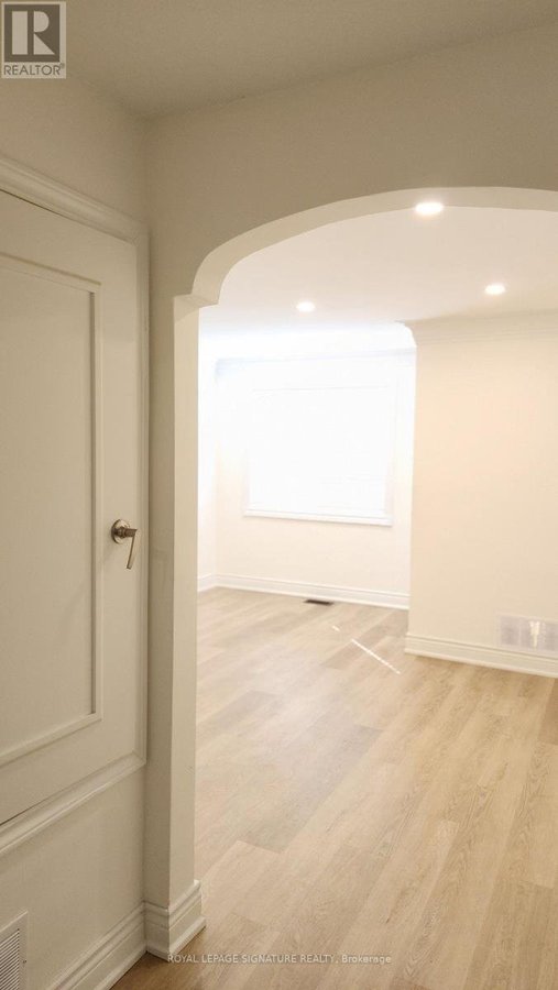 126 OLIVE AVENUE - Photo 9