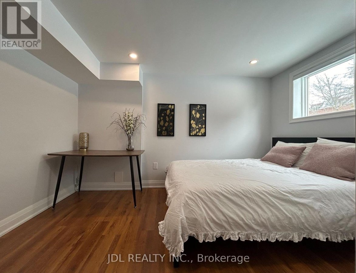UNIT A - 973 WILLOWDALE AVE AVENUE - Photo 6