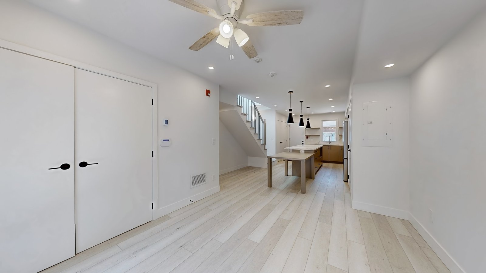 363 Euclid Avenue - Photo 4