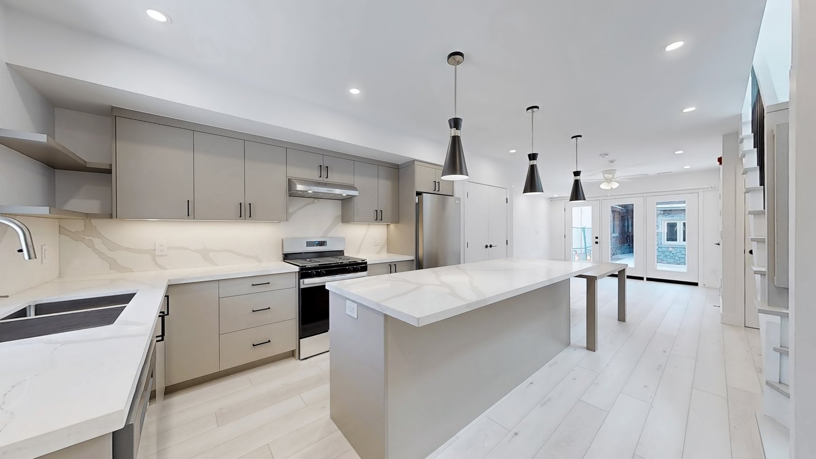 363 Euclid Avenue - Photo 2