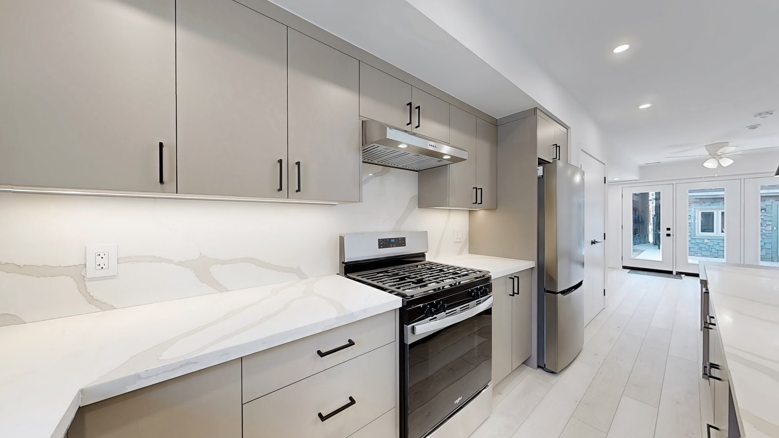 363 Euclid Avenue - Photo 8