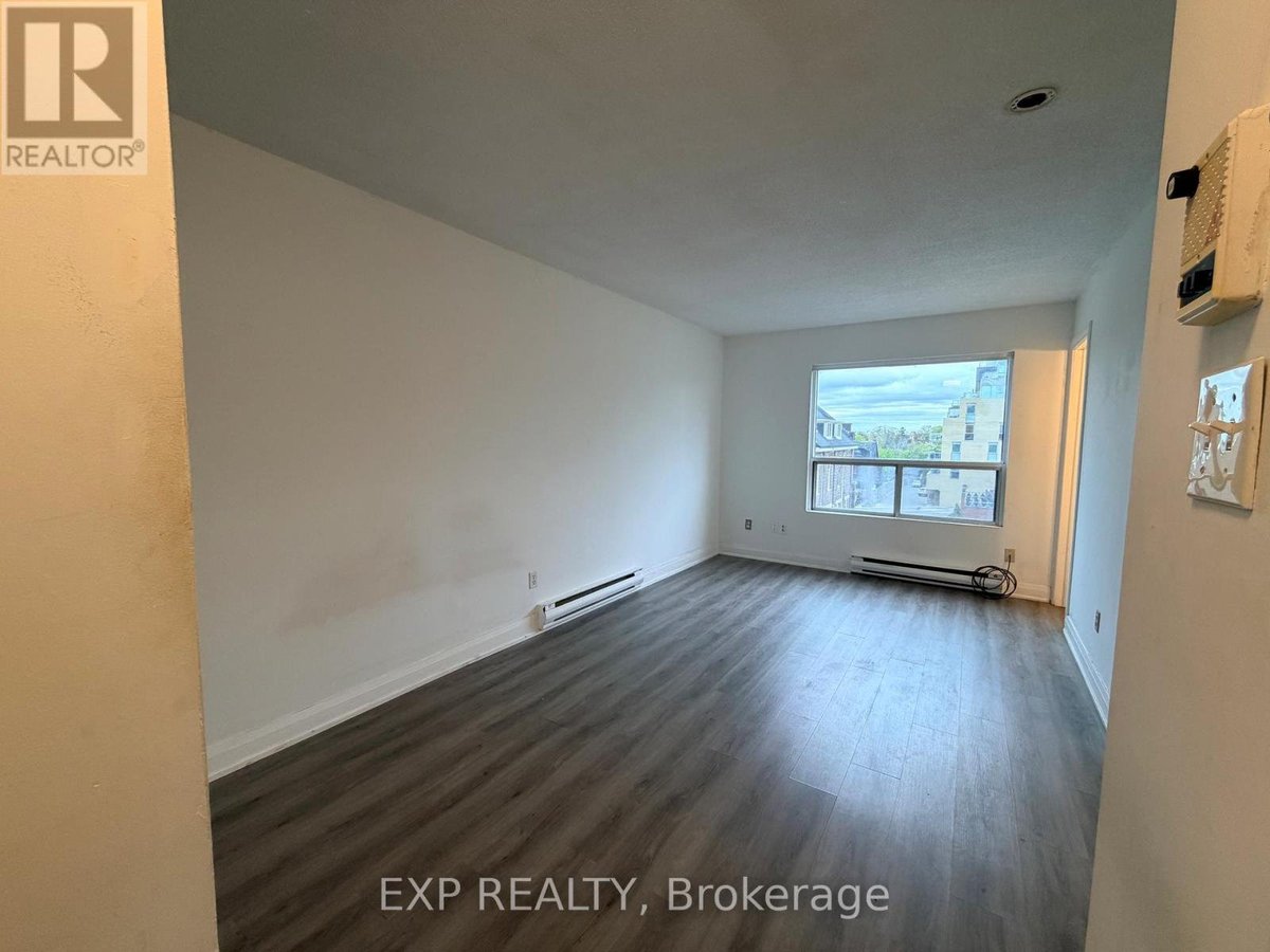 14 - 102 GREENSIDES AVENUE - Photo 2