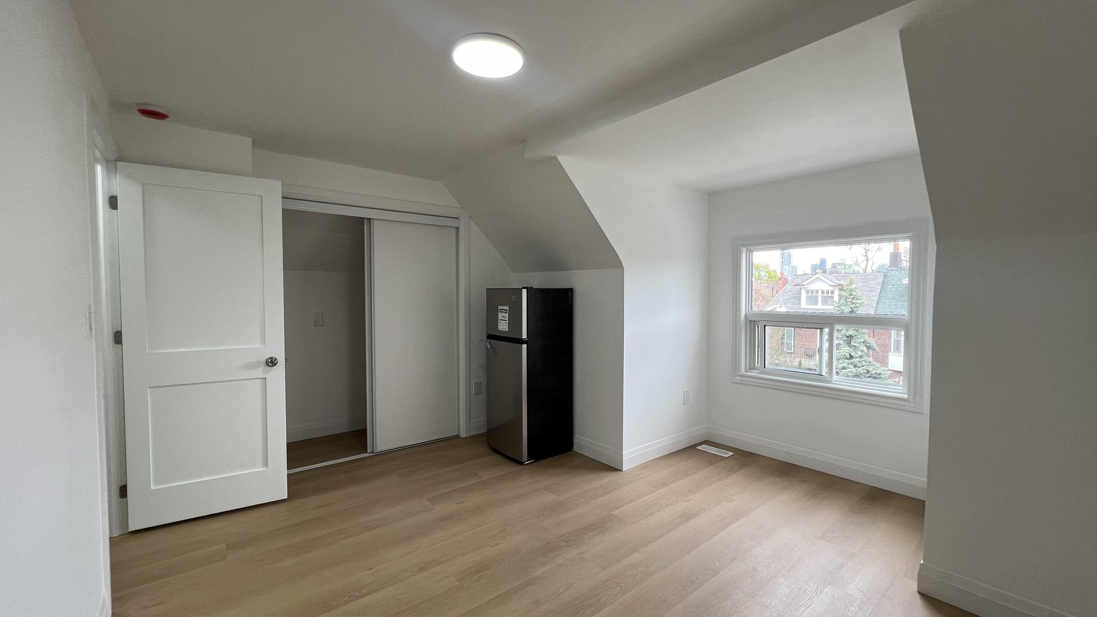 110 Beatrice Street - Photo 5