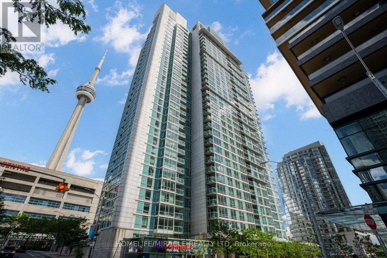 201 - 81 NAVY WHARF COURT - Photo 1
