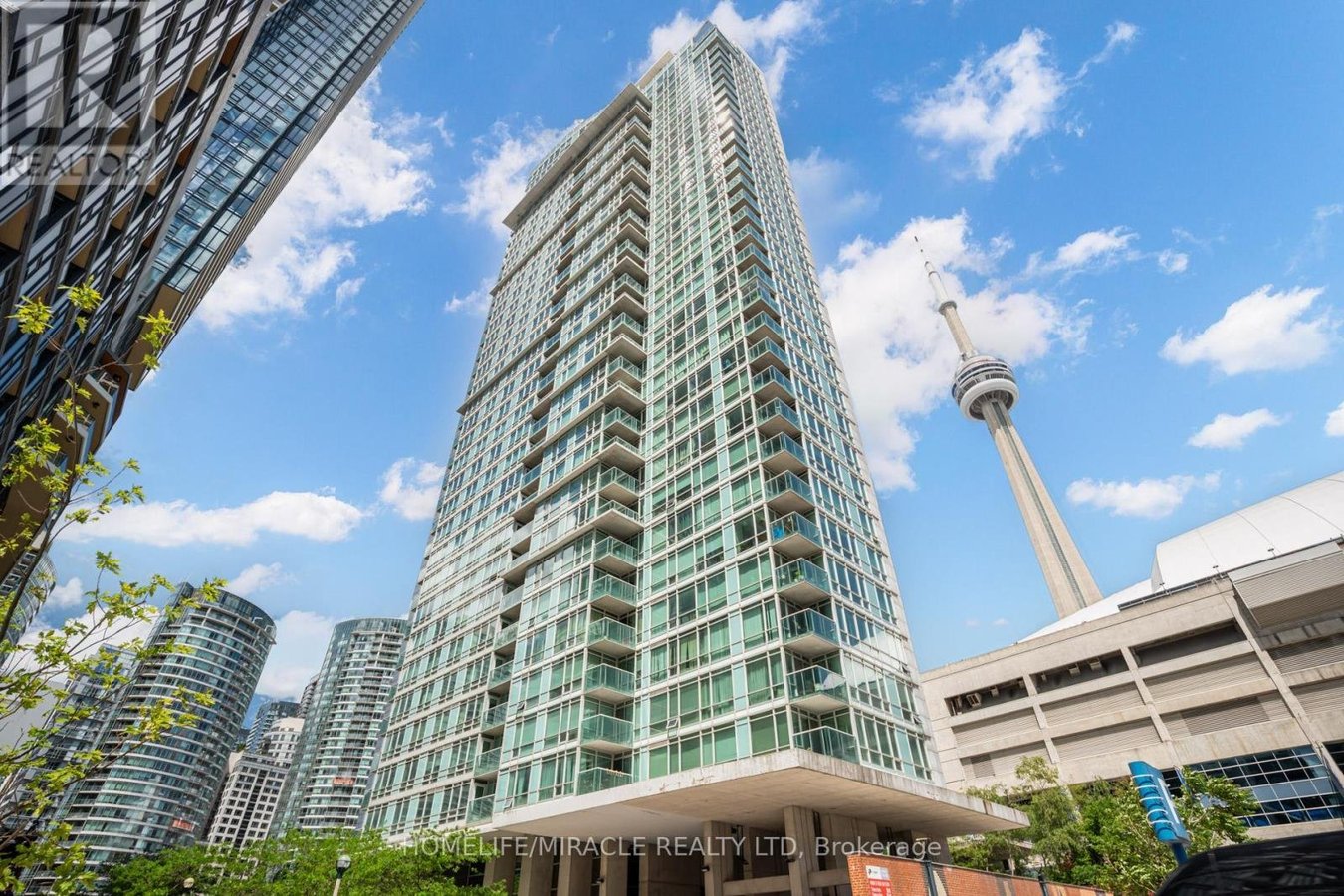 201 - 81 NAVY WHARF COURT - Photo 4
