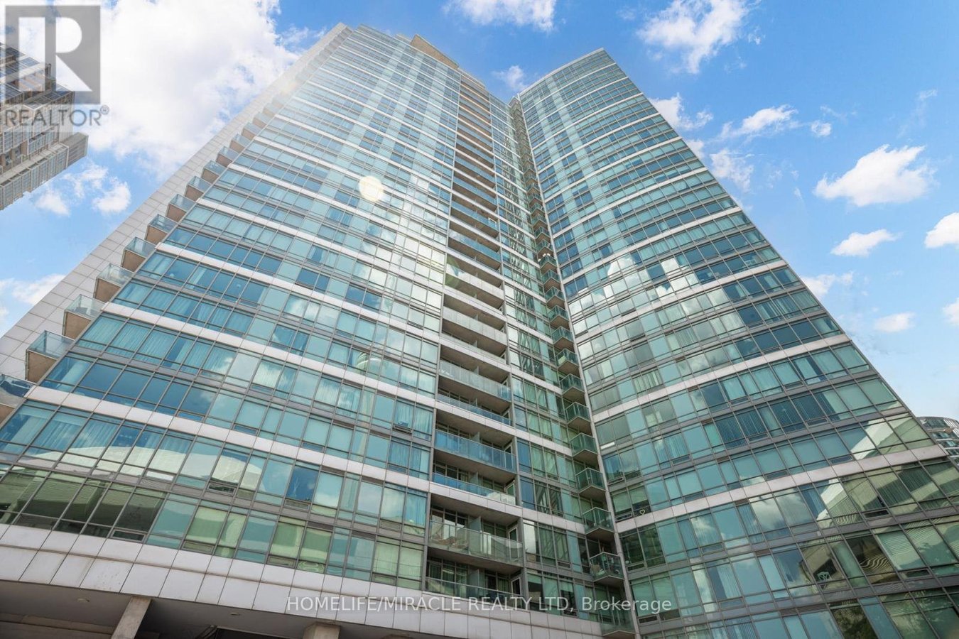 201 - 81 NAVY WHARF COURT - Photo 5